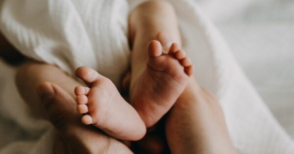 男性社員の育児休業取得について― 実際に育休を取得した社員にインタビューを行いました―